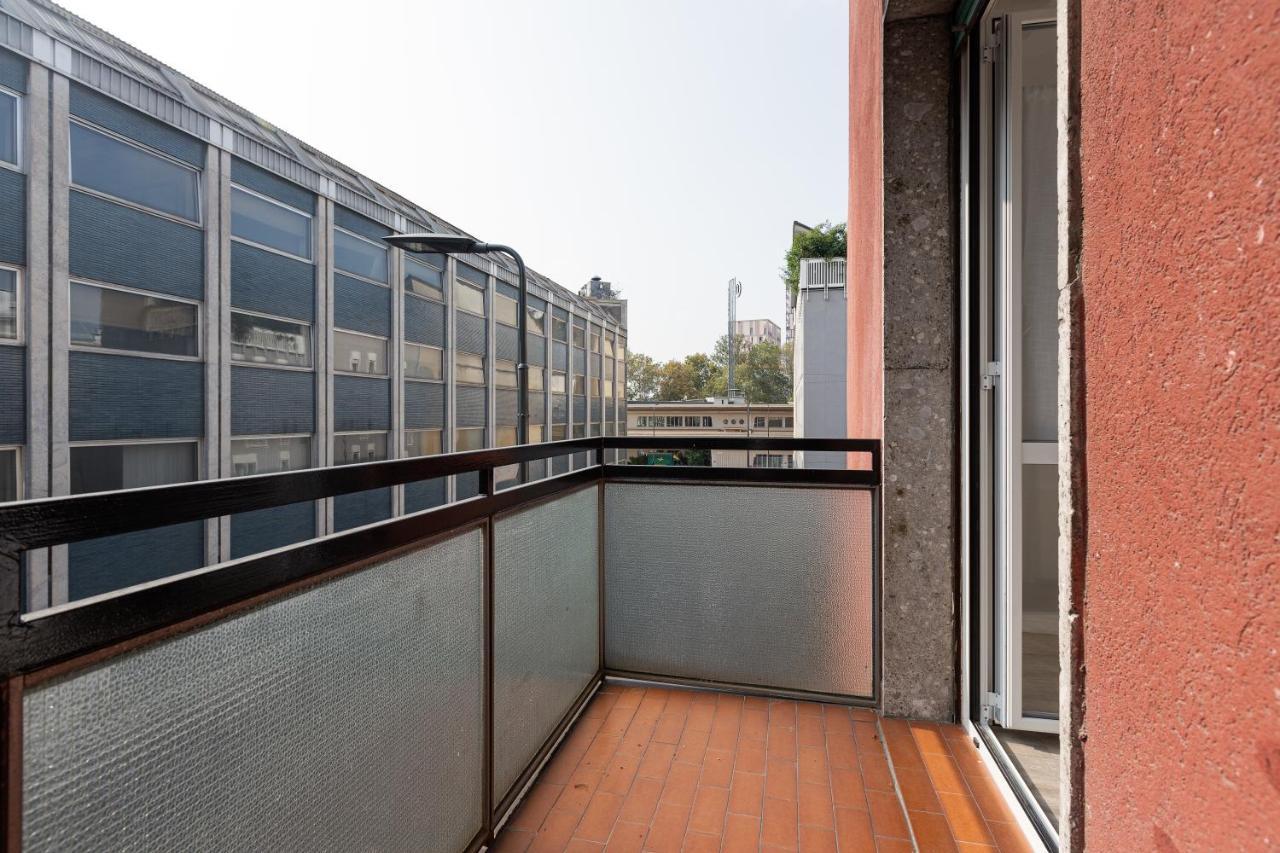 Cagnola Cozy Apartament With Balcony 밀라노 외부 사진